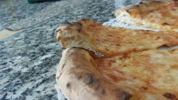 House Pizza food