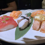 Riko Sushi Comida