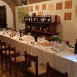 La Signora In Rosso inside