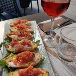 Mamapulia Comida