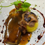 La Villa Comida