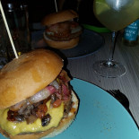 Meat Hamburgeria Cibo