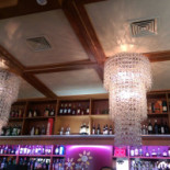 Al Bacar À l'intérieur