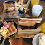 P13 Lounge Cafe Nourriture