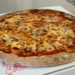 Pizzeria Monica food