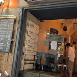 Spuzzulè Winebar À l'intérieur