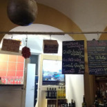 Spuzzulè Winebar À l'intérieur