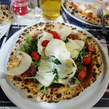 Pizzeria Pomodoro E Basilico food