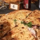 La Pizzoleria Comida