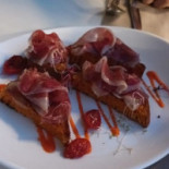 Con Pizza Canne Al Vento food