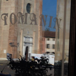 Commercio Tomanin outside