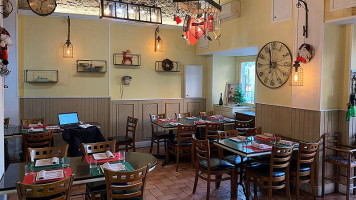 Taverna De Pasquino inside