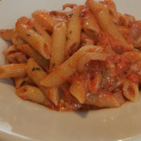 Latenasca Nourriture