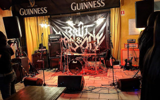 Corte Del Becco Fino inside