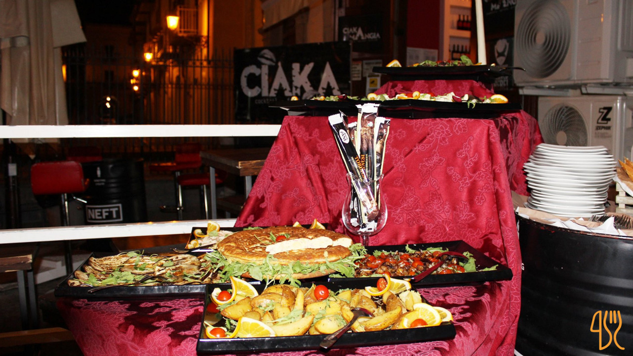 Ciaka À l'intérieur