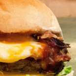 Bhouseburger Nourriture