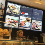 Mc Cafe À l'intérieur