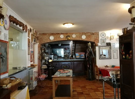 Natalina inside