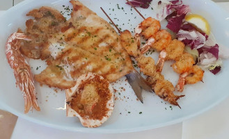 Wave Pizzeria food
