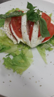 Wave Pizzeria food