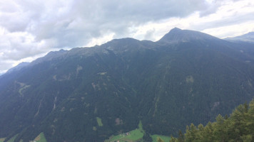 Malga Grente outside