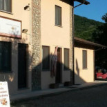 Salumificio Granvarzi Pane Salame Exterior