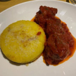 Gustose' Como Nourriture