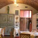 Conti Roero À l'intérieur