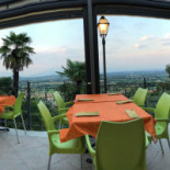 Pizzeria Perhonen outside