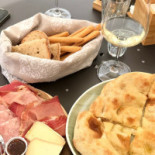 E .divino La Vineria food