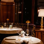 Oro À l'intérieur