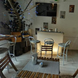 Angolo 66 À l'intérieur
