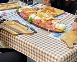 Mangia Divino Il Vinaino food
