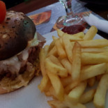 Pub Netuno Di Duro Ervis Comida