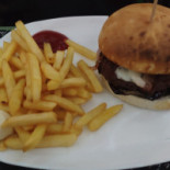 Pub Netuno Di Duro Ervis Comida