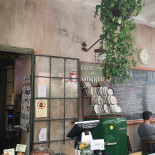 Peppa Bistrot inside