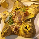 Bar-ristorante-pizzeria Amici Miei food