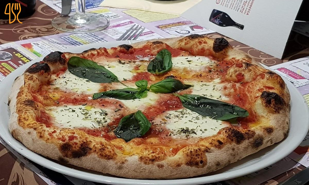 Frankie Chicken Pizza Carte