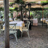 Osteria Del Fico Vecchio outside