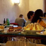 Osteria Del Fico Vecchio inside
