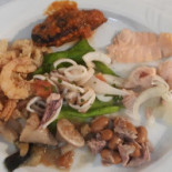 Spinnaker 2000 Food