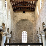 Agli Specchi Dentro
