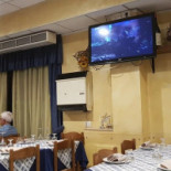 Pizzeria La Divina inside
