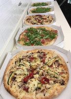 Pizzeria La Voglia Matta food