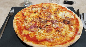 Pizzeria Dejavu food