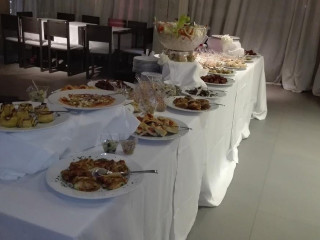 Muna Restaurant Lounge Bar