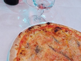 Osteria Pizzeria La Cueva