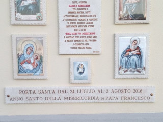 Il Portico Di Vittorio Caputo