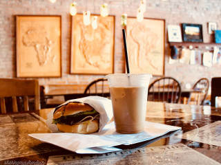 Royal Town Food And Drink