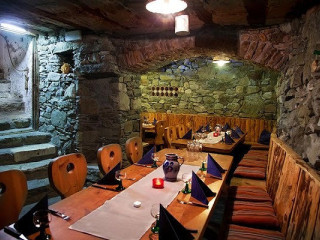 Osteria Money